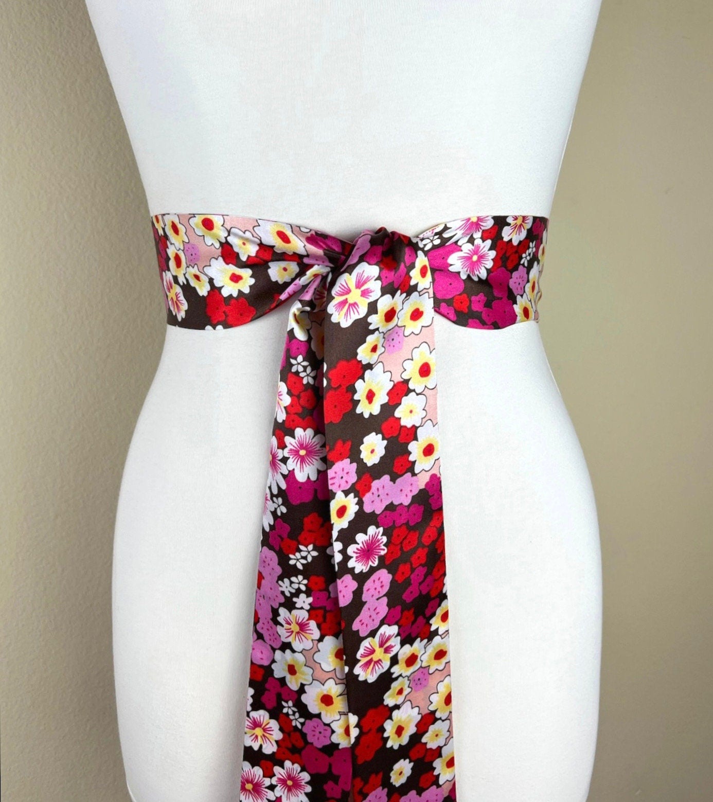 1960s Mod Print Sash Belt, Retro Accessories, 60s Style Print Sash, Vintage Floral Print Accessories, Pink Floral Print Sash, Satin Swank