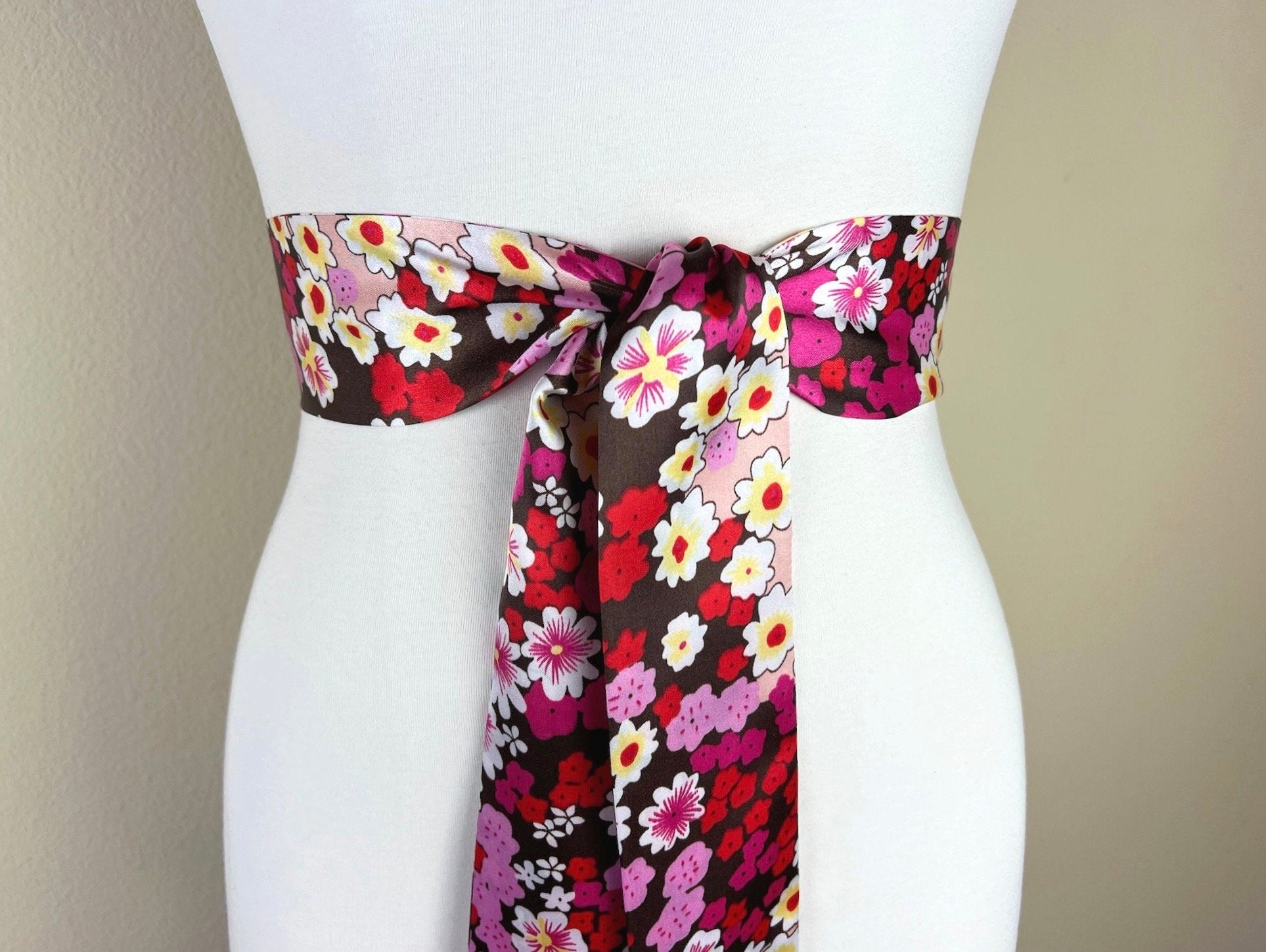1960s Mod Print Sash Belt, Retro Accessories, 60s Style Print Sash, Vintage Floral Print Accessories, Pink Floral Print Sash, Satin Swank