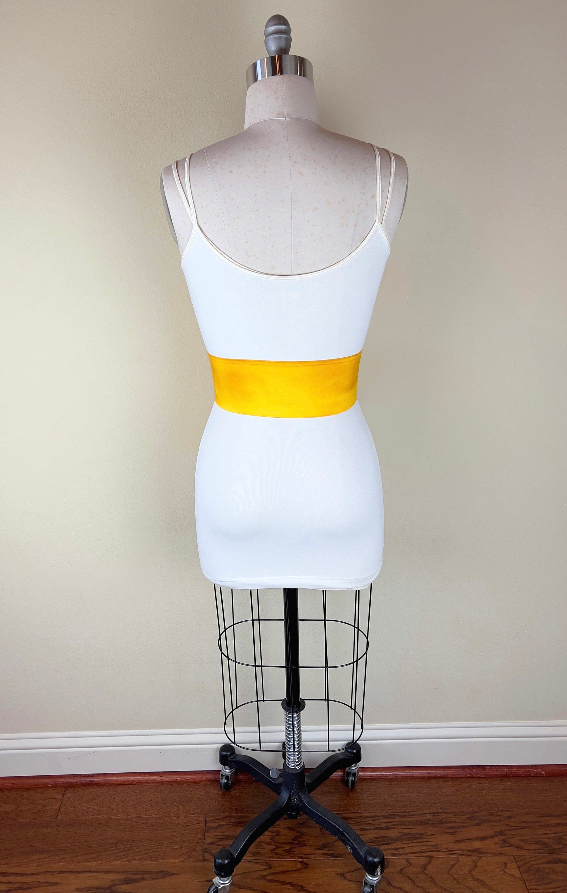 Crisp Taffeta Sash in Sunflower Yellow, Bright Yellow Taffeta Bow Belt, Yellow Sash, Taffeta Dress Sash, Deep Yellow Sash Belt, Satin Swank