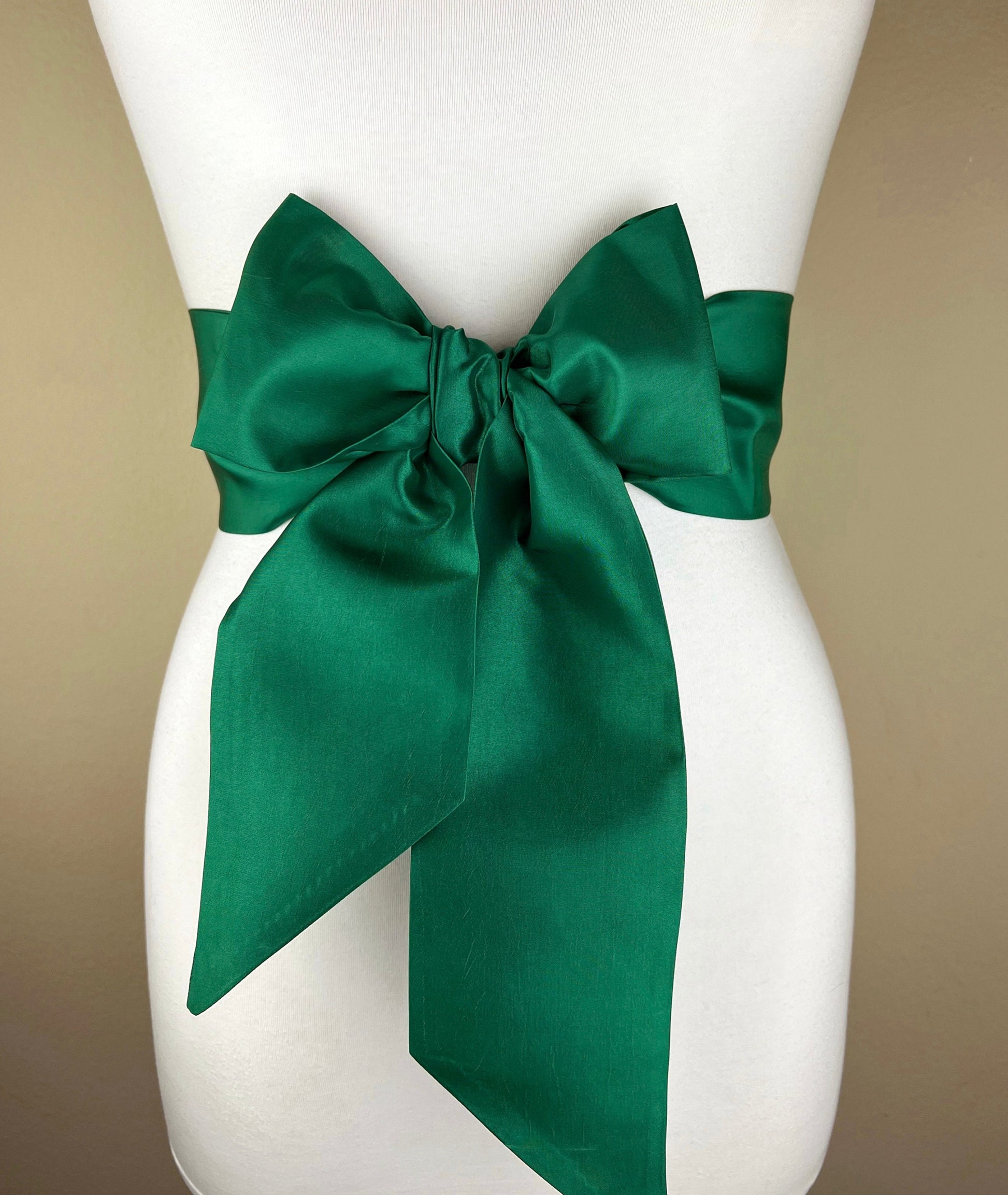 Crisp Taffeta Sash in Shamrock Green, Green Taffeta Bow Belt, Medium Green Dress Sash, Taffeta Dress Sash, Irish Green Sash, Satin Swank