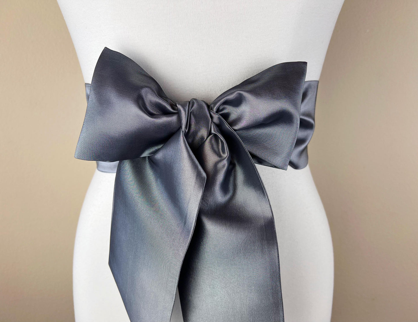 Crisp Taffeta Sash in Charcoal Gray, Dark Gray Taffeta Bow Belt, Charcoal Dress Sash, Taffeta Ball Gown Sash, Gray Sash Belt, Satin Swank