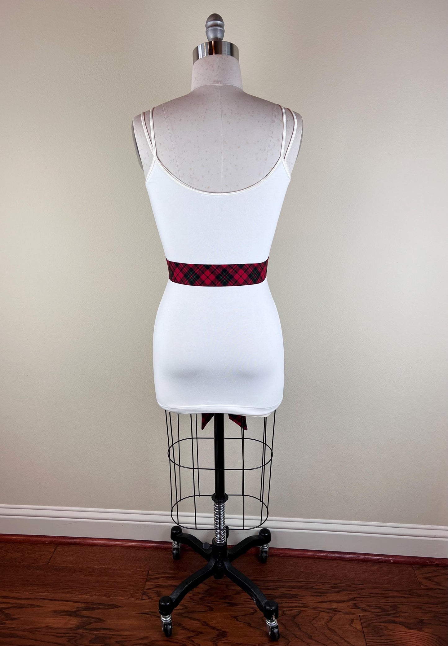 Narrow Red & Black Plaid Sash, Christmas Plaid Sash Belt, Red and Black Tartan Sash, Christmas Tartan Sash Belt, Red Plaid Belt, Satin Swank