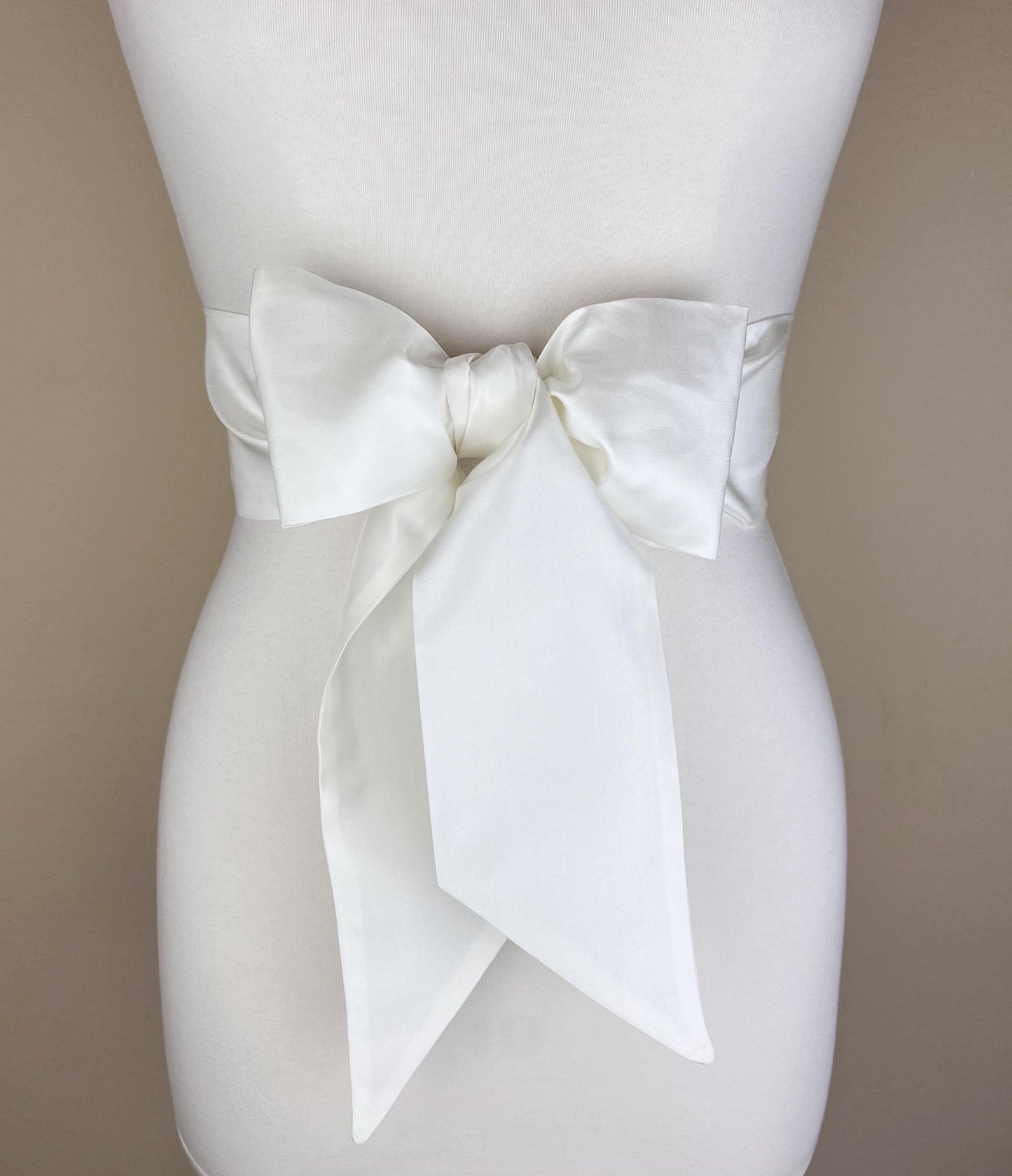 Crisp Taffeta Sash in Off White, Off White Taffeta Bow Belt, Off White Dress Sash, Taffeta Ball Gown Sash, Off White Sash Belt, Satin Swank