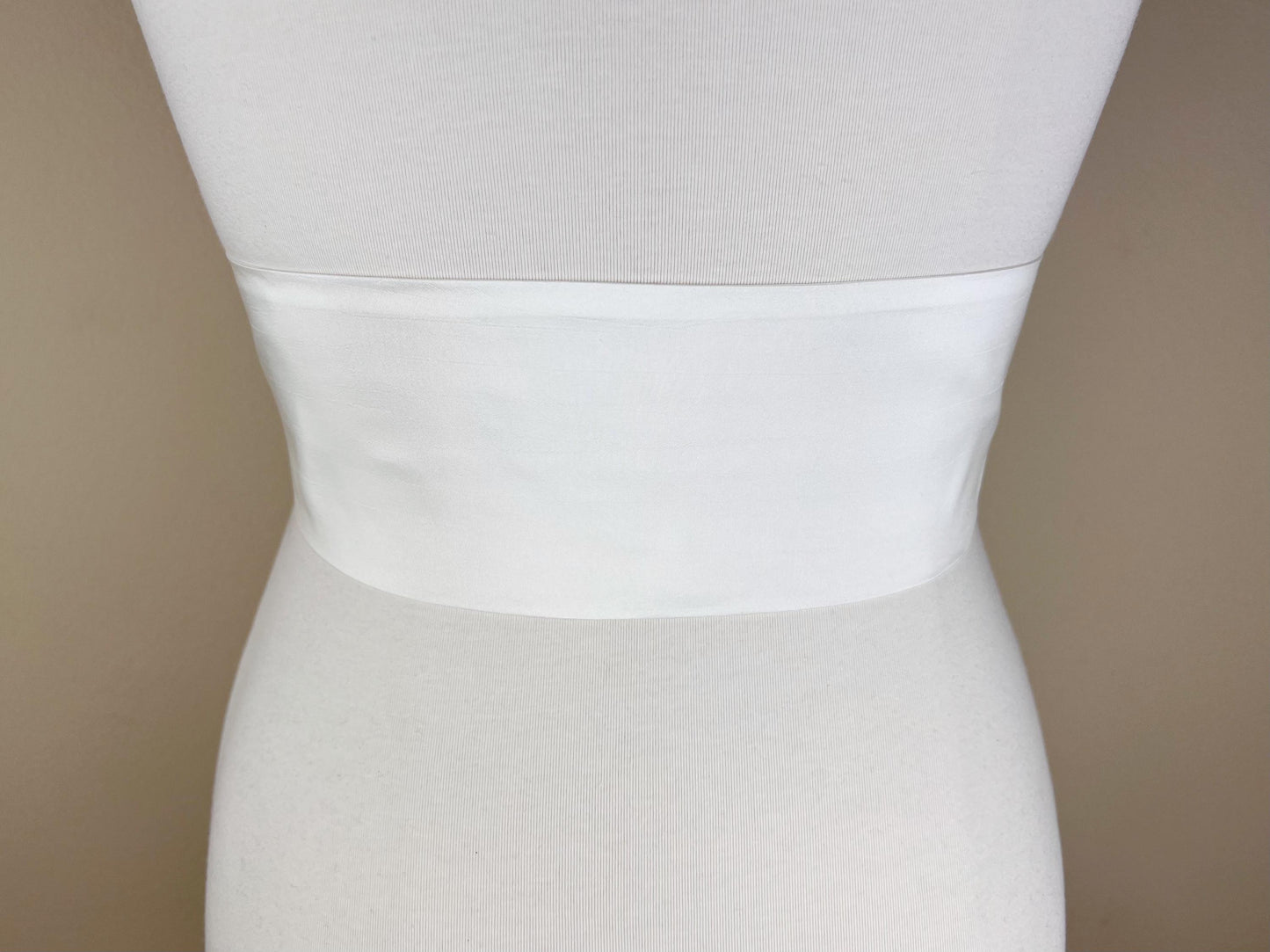 Crisp Taffeta Sash in Off White, Off White Taffeta Bow Belt, Off White Dress Sash, Taffeta Ball Gown Sash, Off White Sash Belt, Satin Swank