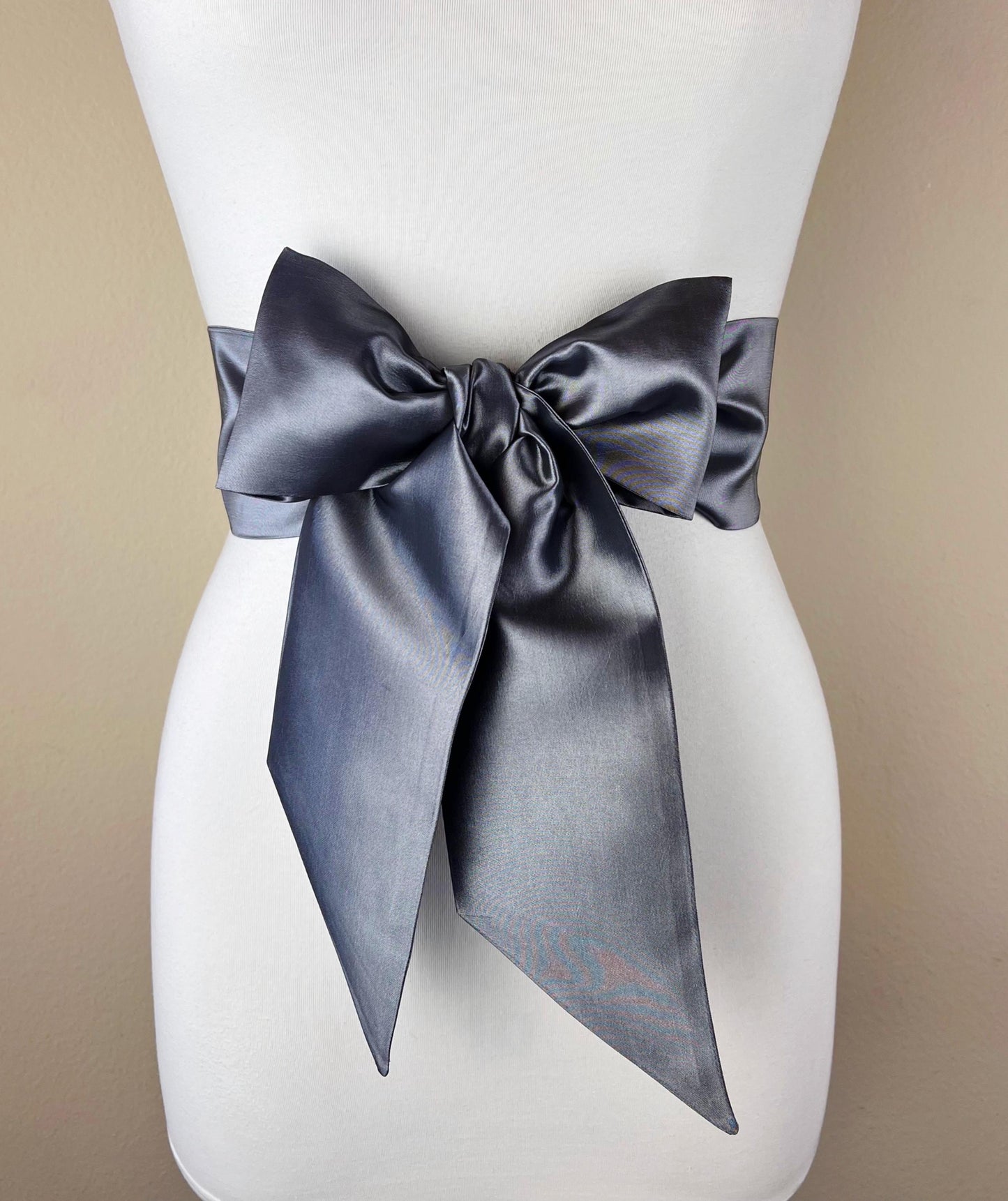 Crisp Taffeta Sash in Charcoal Gray, Dark Gray Taffeta Bow Belt, Charcoal Dress Sash, Taffeta Ball Gown Sash, Gray Sash Belt, Satin Swank