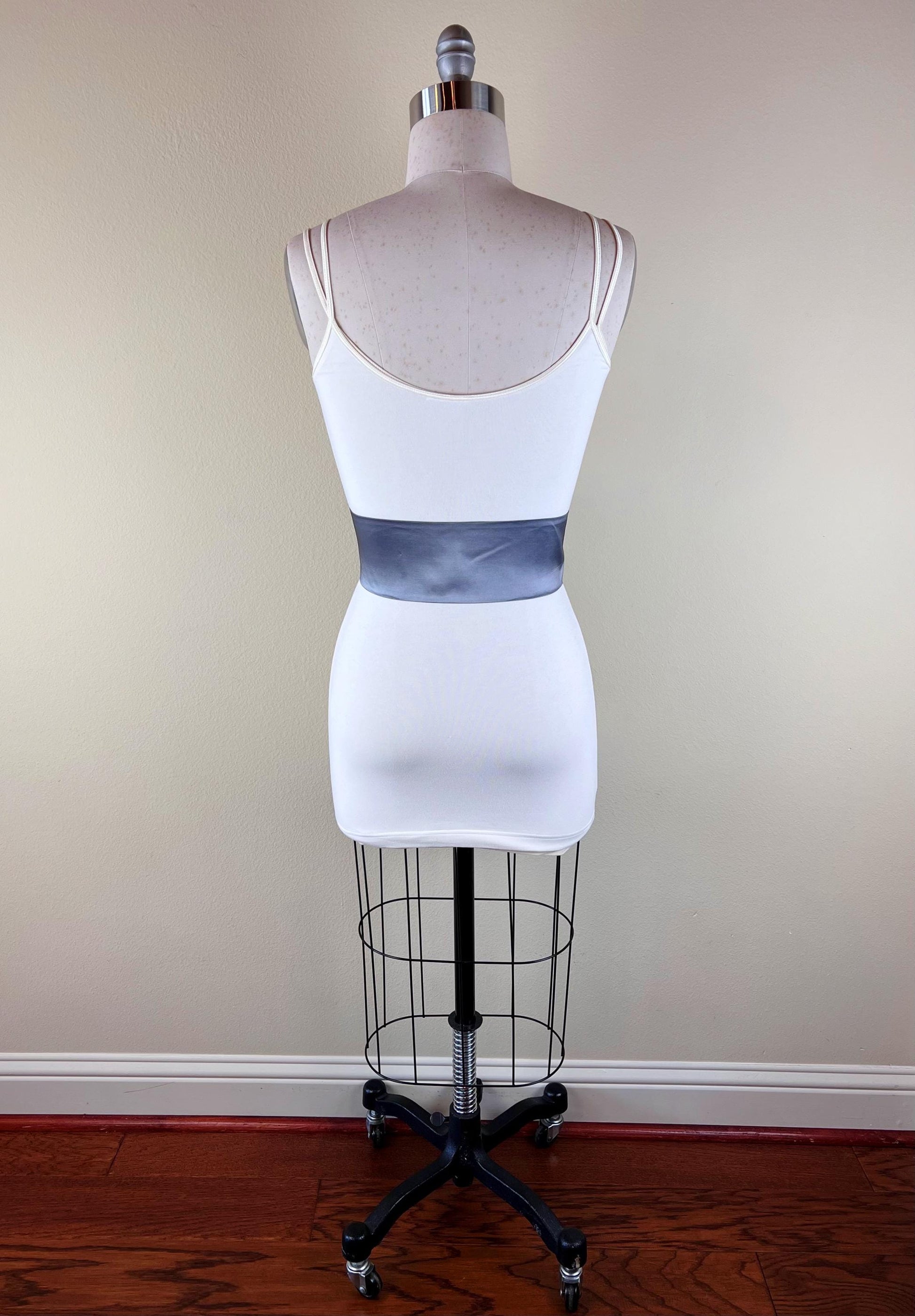 Crisp Taffeta Sash in Charcoal Gray, Dark Gray Taffeta Bow Belt, Charcoal Dress Sash, Taffeta Ball Gown Sash, Gray Sash Belt, Satin Swank