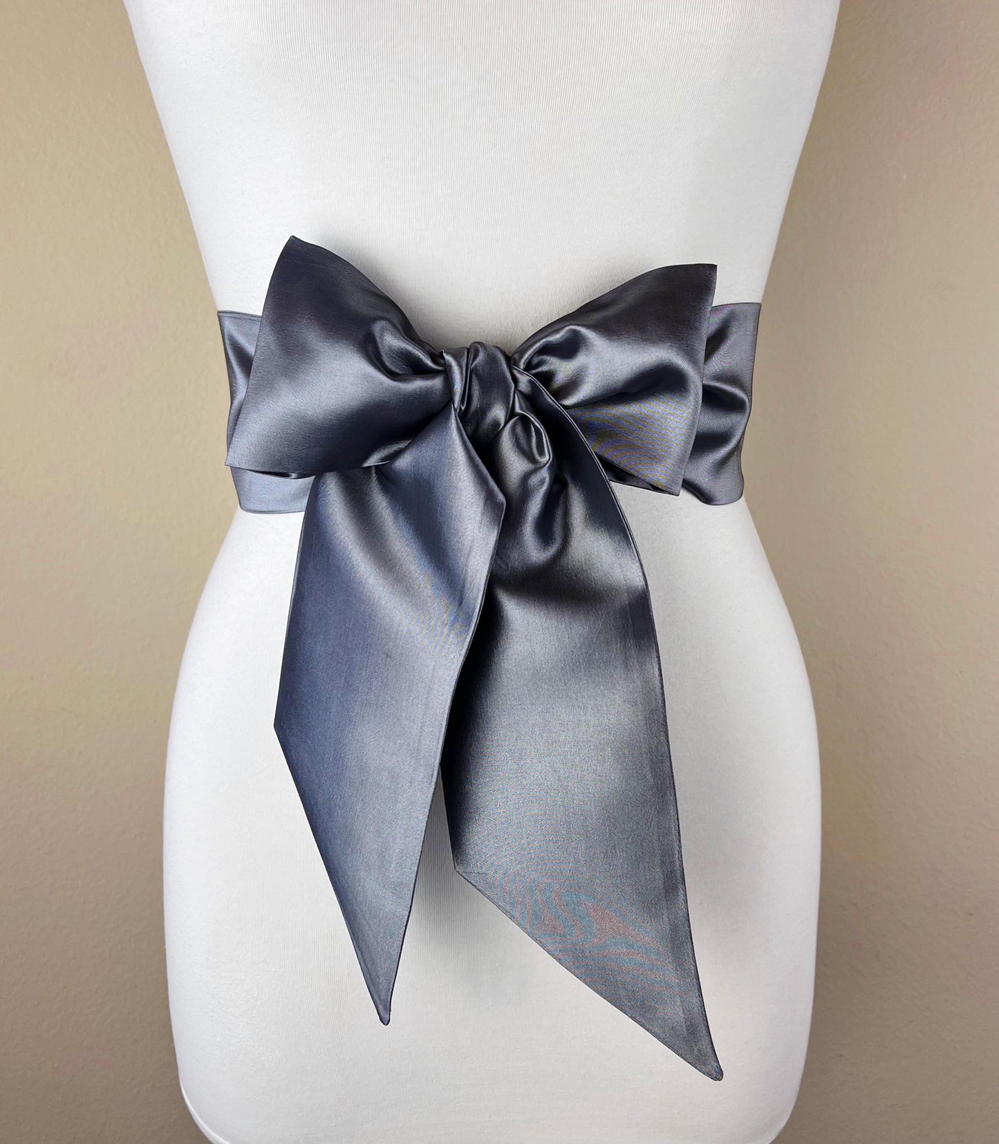 Crisp Taffeta Sash in Charcoal Gray, Dark Gray Taffeta Bow Belt, Charcoal Dress Sash, Taffeta Ball Gown Sash, Gray Sash Belt, Satin Swank