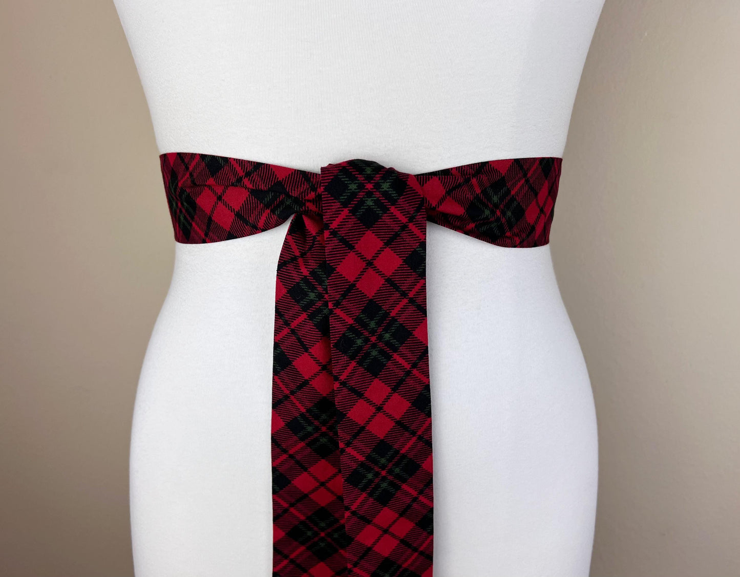 Narrow Red & Black Plaid Sash, Christmas Plaid Sash Belt, Red and Black Tartan Sash, Christmas Tartan Sash Belt, Red Plaid Belt, Satin Swank