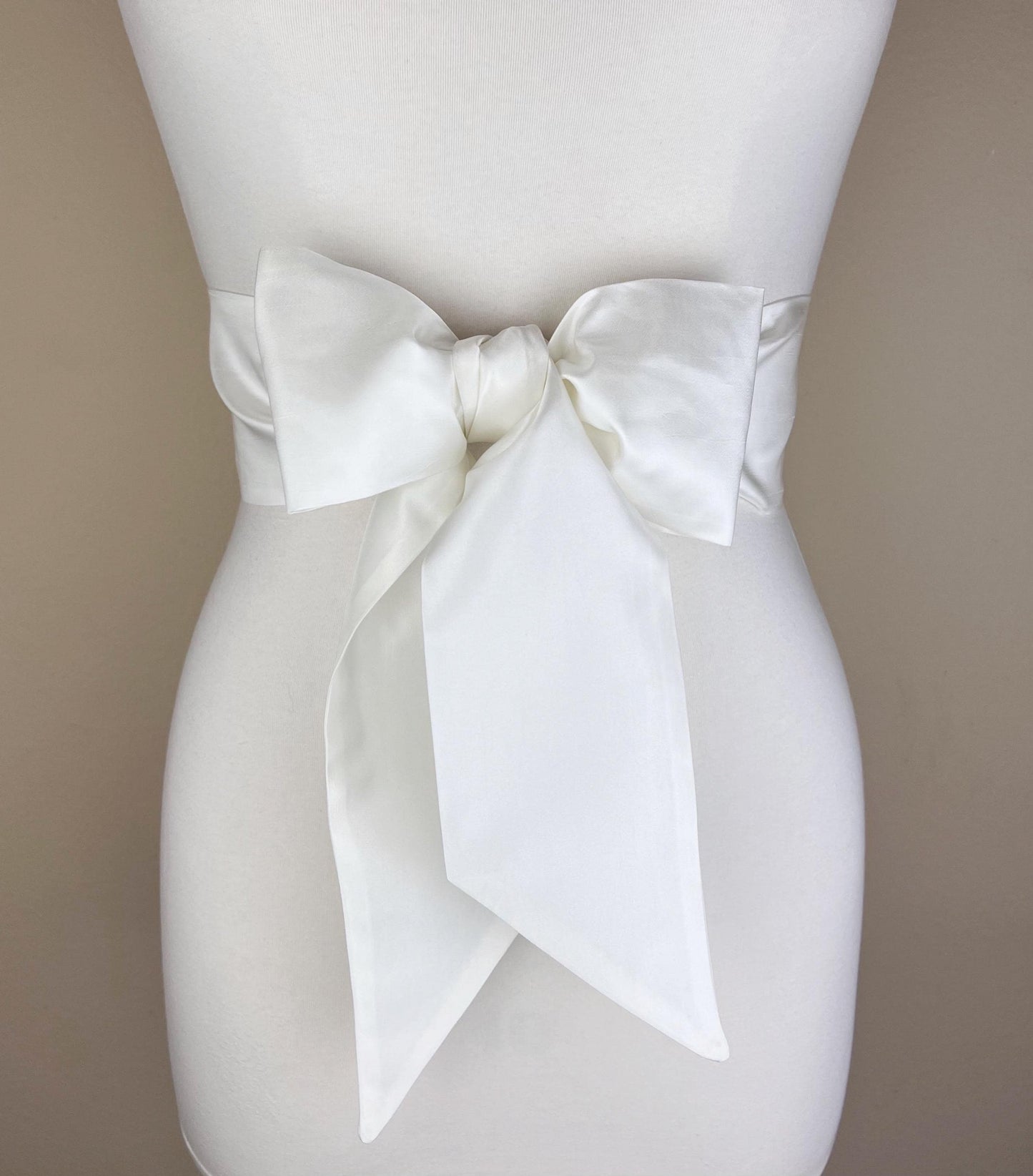 Crisp Taffeta Sash in Off White, Off White Taffeta Bow Belt, Off White Dress Sash, Taffeta Ball Gown Sash, Off White Sash Belt, Satin Swank