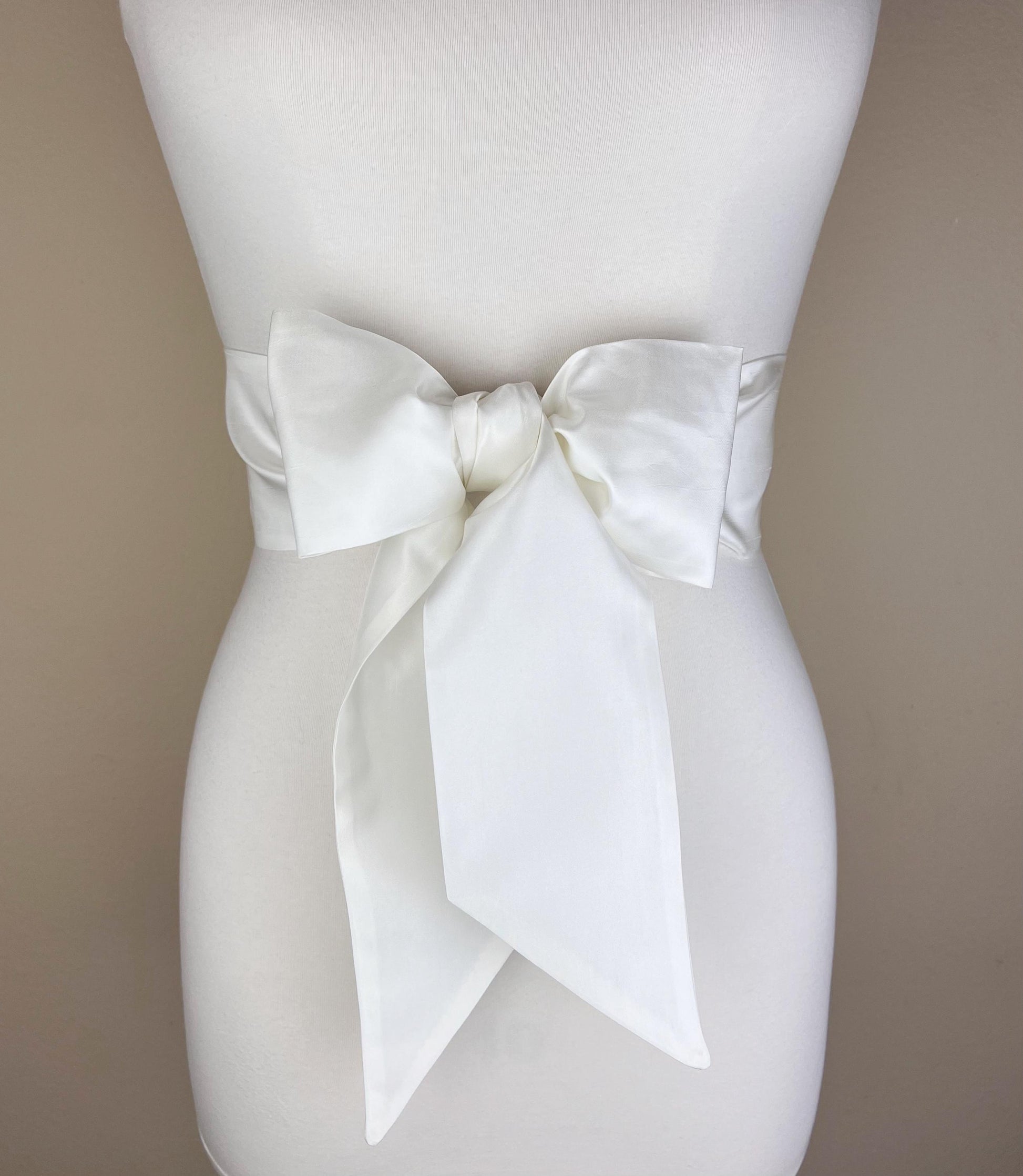 Crisp Taffeta Sash in Off White, Off White Taffeta Bow Belt, Off White Dress Sash, Taffeta Ball Gown Sash, Off White Sash Belt, Satin Swank