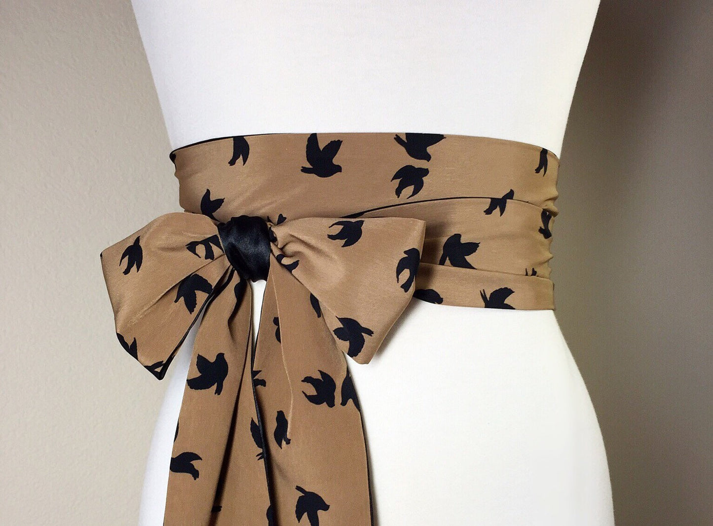Black Bird Sash, Cappuccino & Black Sash, Bird Silhouette Print, Black Sash, Reversible Satin Sash, Black Bird Print Accessory, Satin Swank