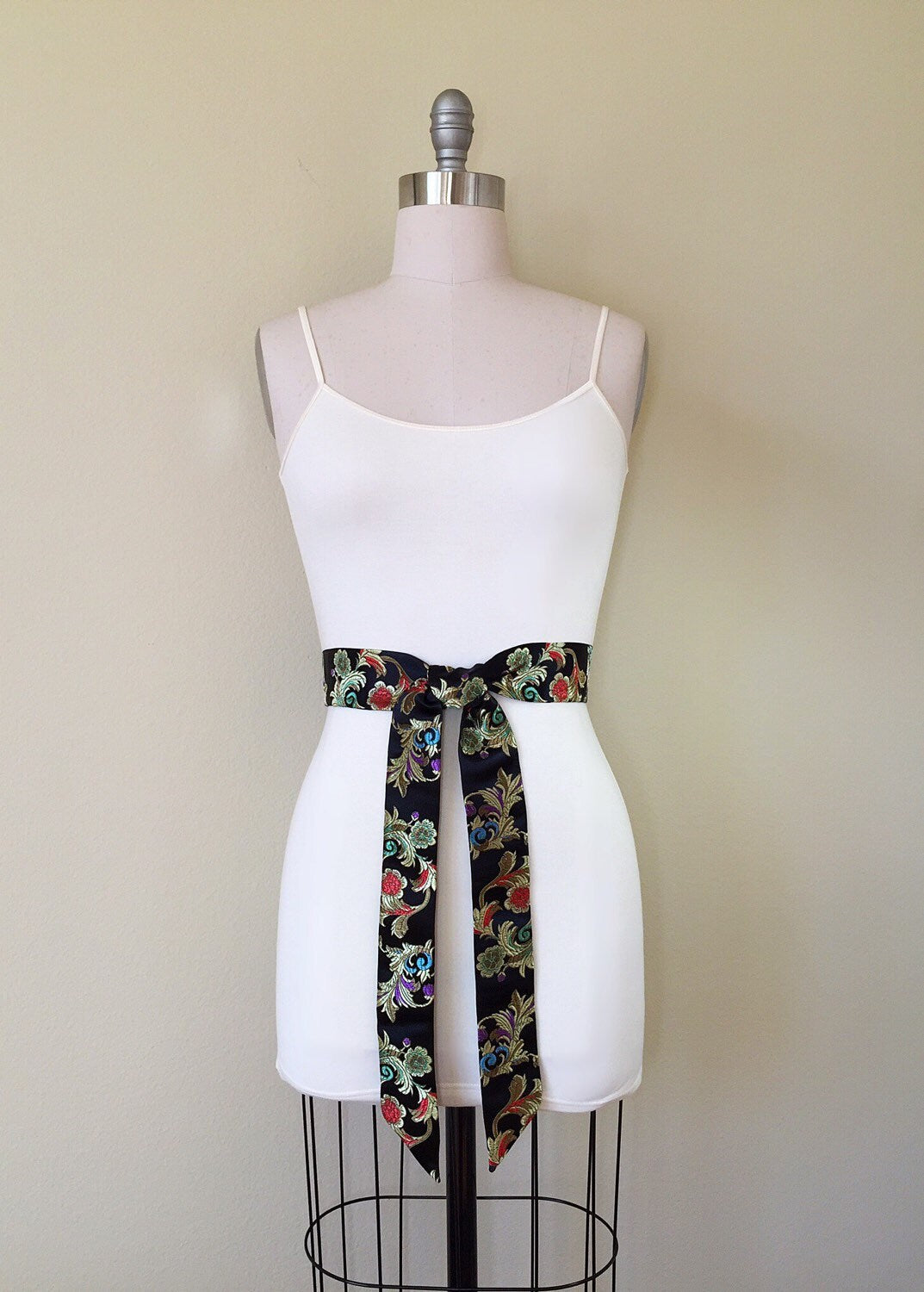 Chinese Brocade Sash, Black Floral Sash in Satin Brocade, Obi Belt, Black Gold Floral Belt, Kimono Sash Belt, Asian Brocade Sash, SatinSwank