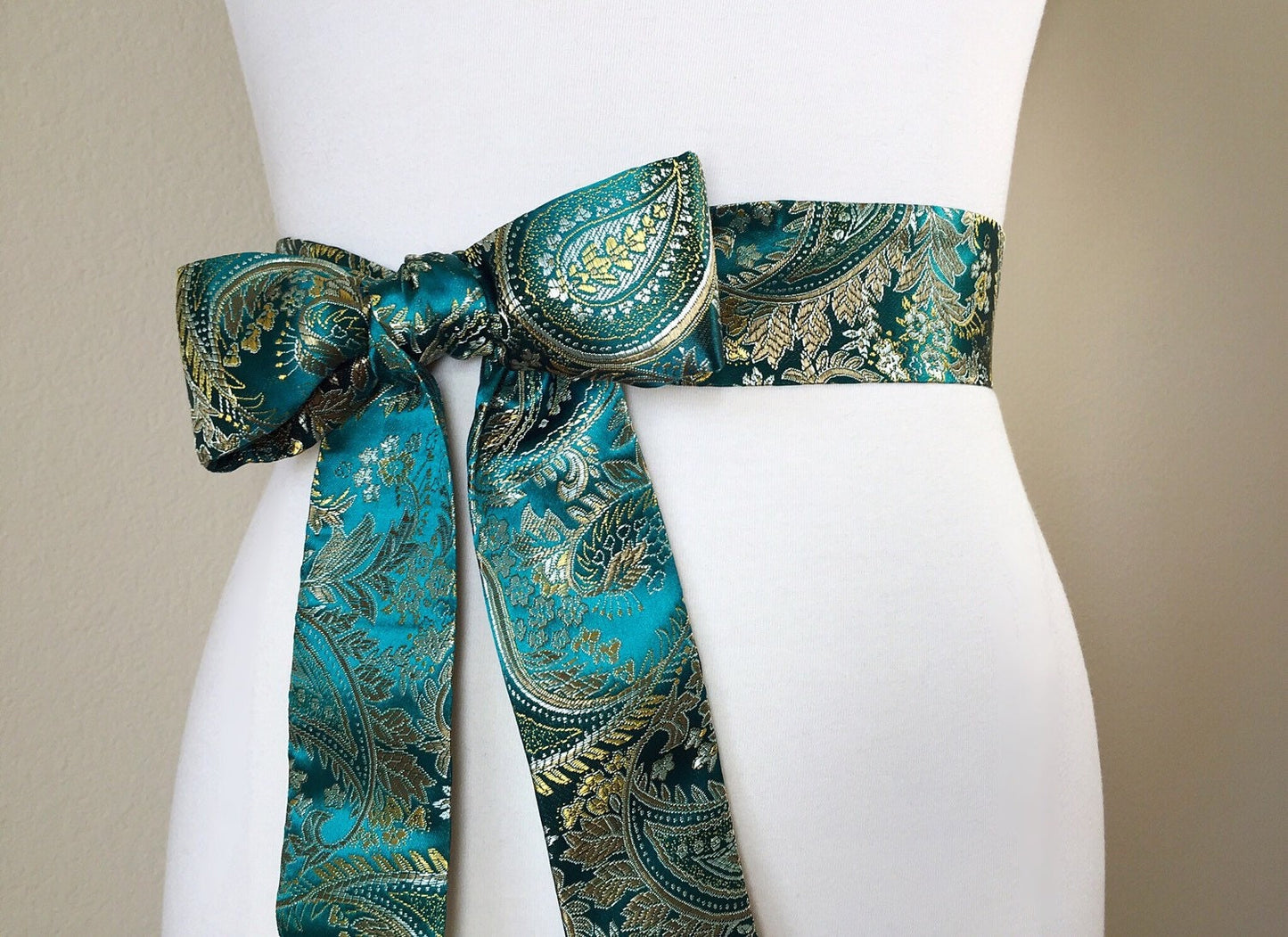 Emerald Brocade Sash, Emerald Green Sash in Paisley Floral Satin Brocade, Obi Belt, Emerald & Gold Sash Belt, Asian Brocade Sash Satin Swank