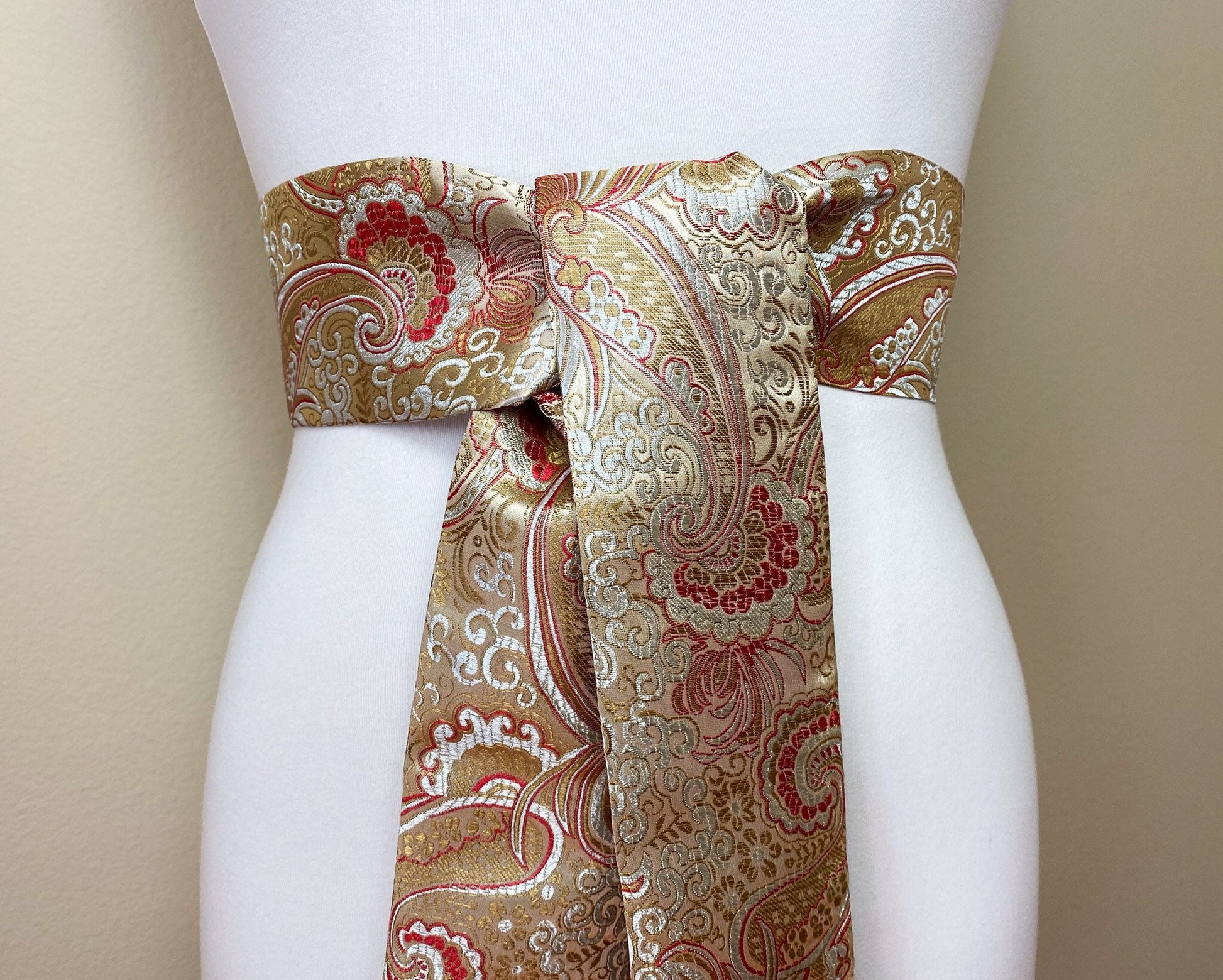 Wide Gold & Red Chinese Brocade Sash, Red and Gold Brocade Sash Belt, Red and Gold Obi Belt, Kimono Sash Belt, Asian Brocade, Satin Swank
