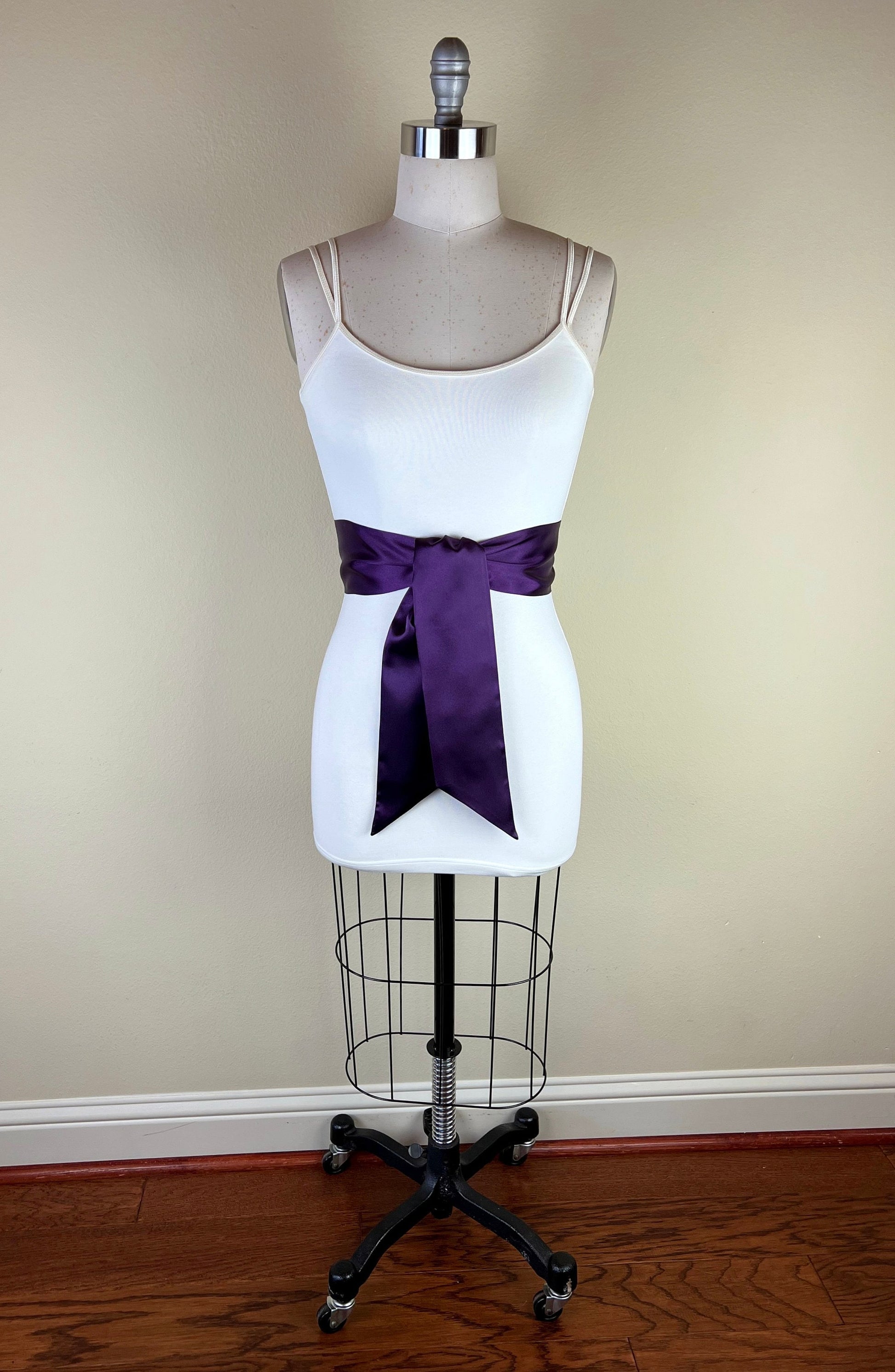 Plum Satin Sash, Plum Sash Belt, Wide Plum Wedding Dress Sash, Eggplant Sash, Dark Plum Bridal Sash Belt, Plum Bridesmaid Sash, Satin Swank