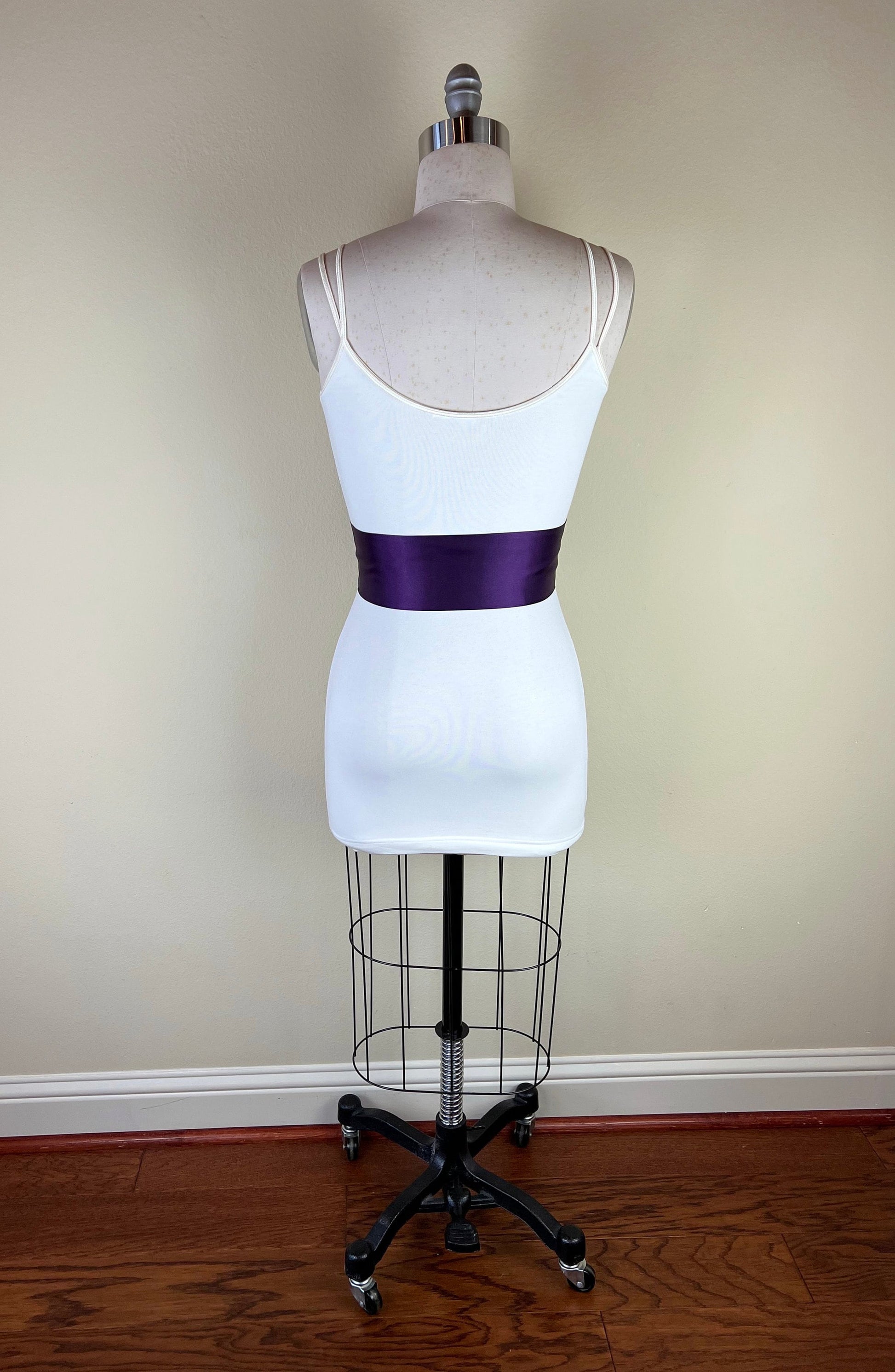 Plum Satin Sash, Plum Sash Belt, Wide Plum Wedding Dress Sash, Eggplant Sash, Dark Plum Bridal Sash Belt, Plum Bridesmaid Sash, Satin Swank
