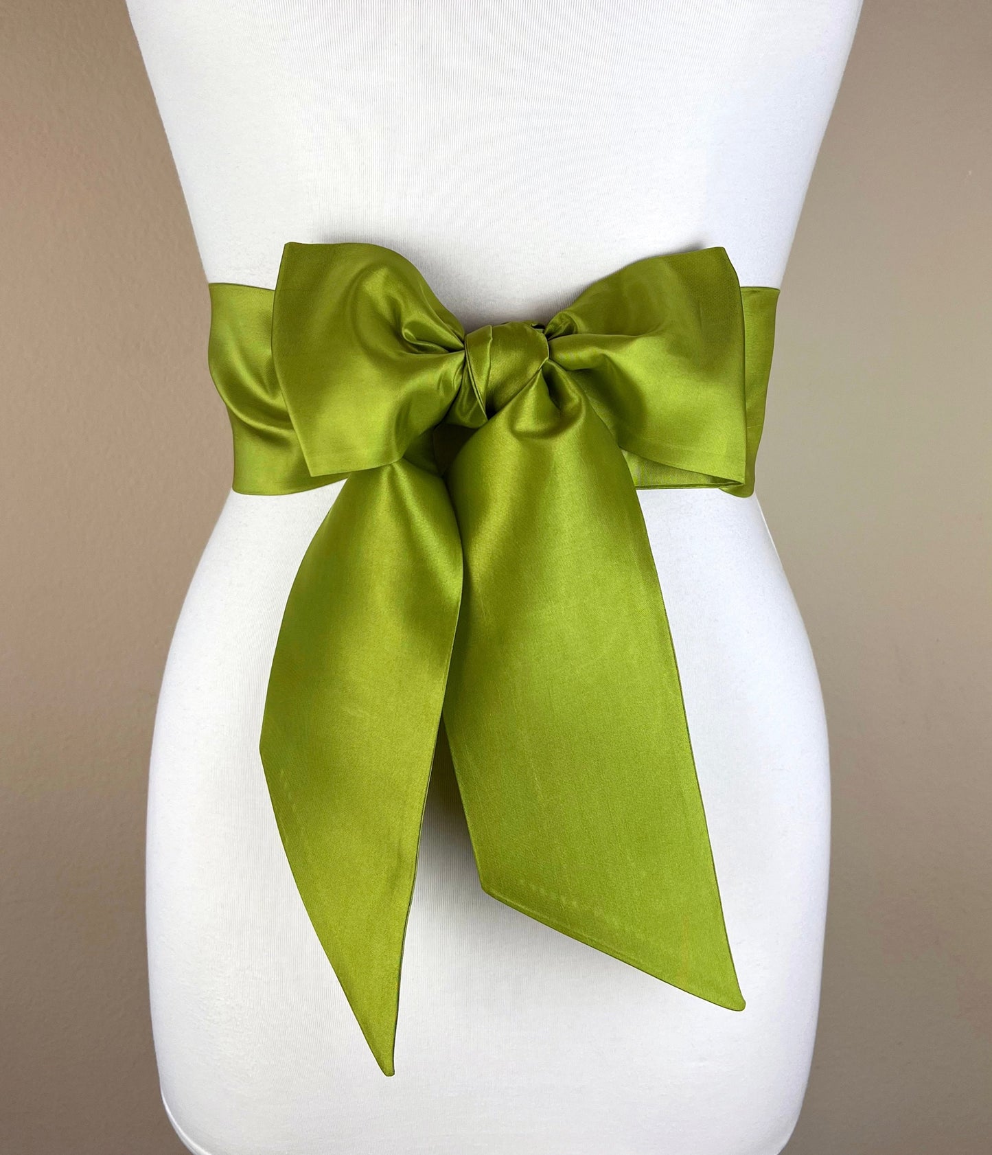 Crisp Taffeta Sash in Bright Moss Green, Green Taffeta Bow Belt, Moss Green Dress Sash, Taffeta Ball Gown Sash, Green Sash Belt, Satin Swank