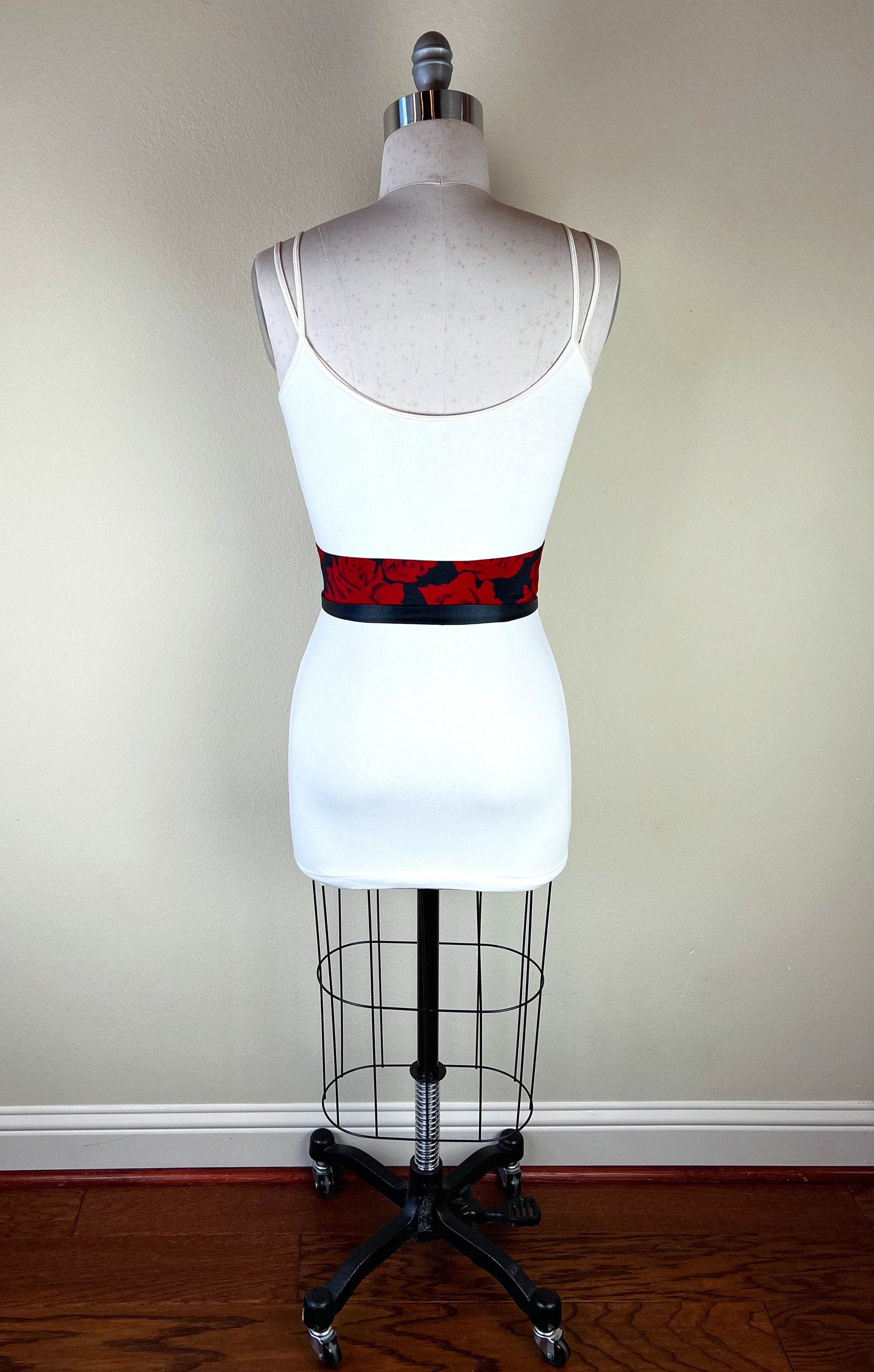 Wide Red Rose Sash Belt Reverses to Solid Black Sash, Black & Red Sash, Red and Black Floral Sash, Red Floral, Red Rose Belt, Satin Swank