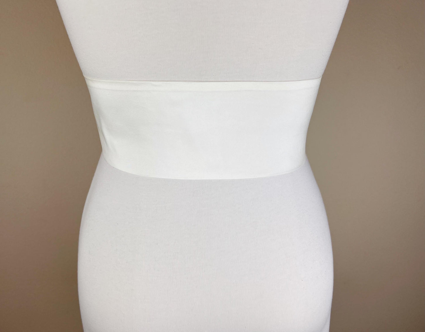 Crisp Taffeta Sash in Deep Ivory, Ivory Taffeta Bow Belt, Ivory Dress Sash, Taffeta Ball Gown Sash, Ivory Sash Belt, Satin Swank